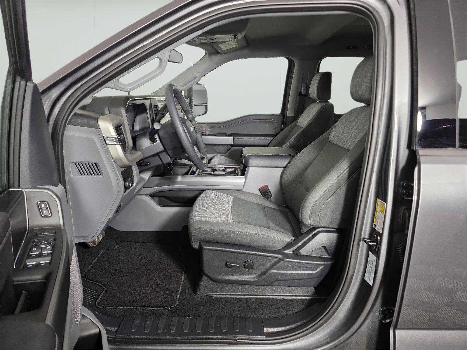 New 2026 Carbonized Gray Metallic Ford F-250® XLT image 12