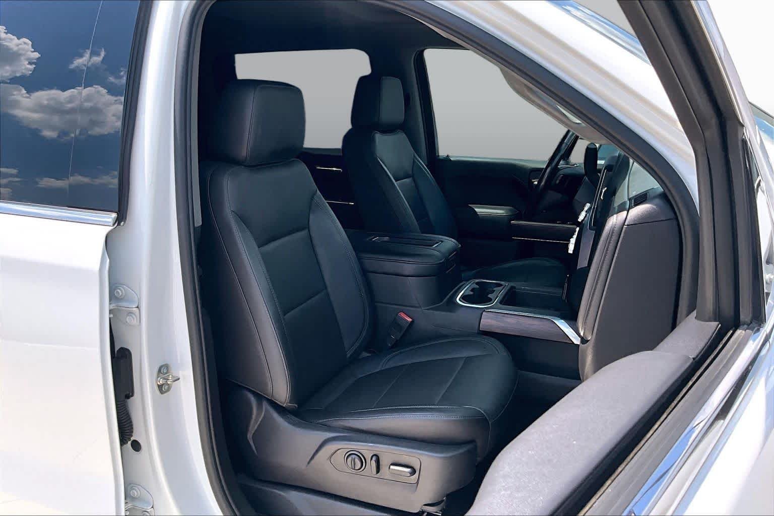 Used 2019 Summit White GMC SLT image 9