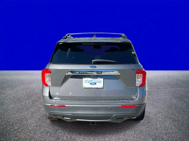 Used 2023 Gray Metallic Ford XLT image 4