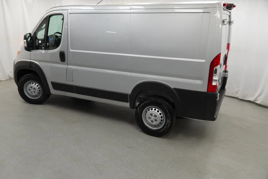 Used 2025 Silver Ram Low Roof image 6