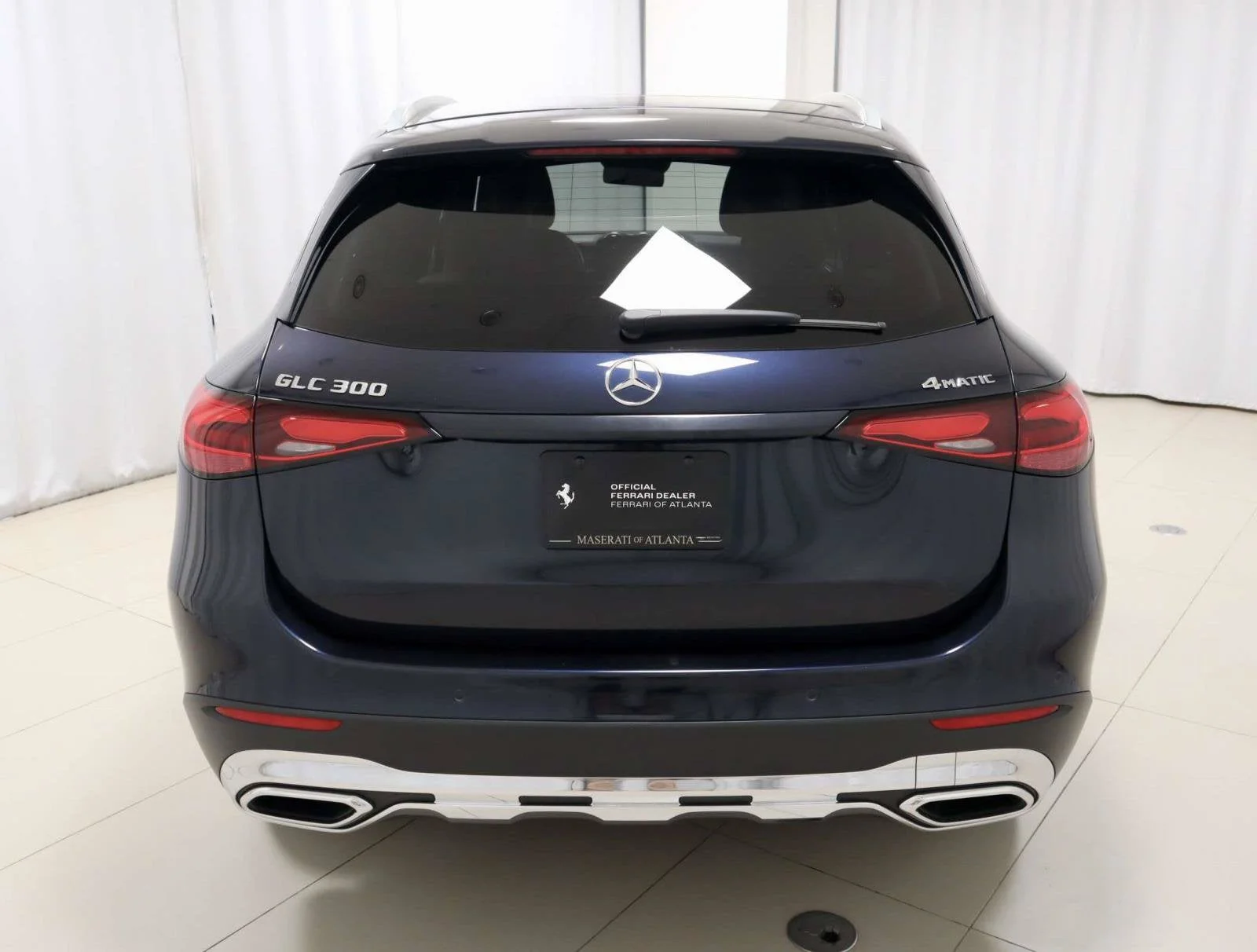 Used 2023 Nautical Blue Metallic Mercedes-Benz GLC 300 image 4