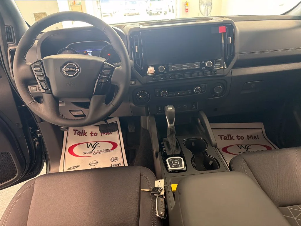 New 2027 Alpine Metallic Nissan Crew Cab SV image 17