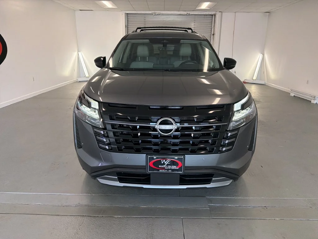 New 2026 Gun Metallic Nissan SL image 2