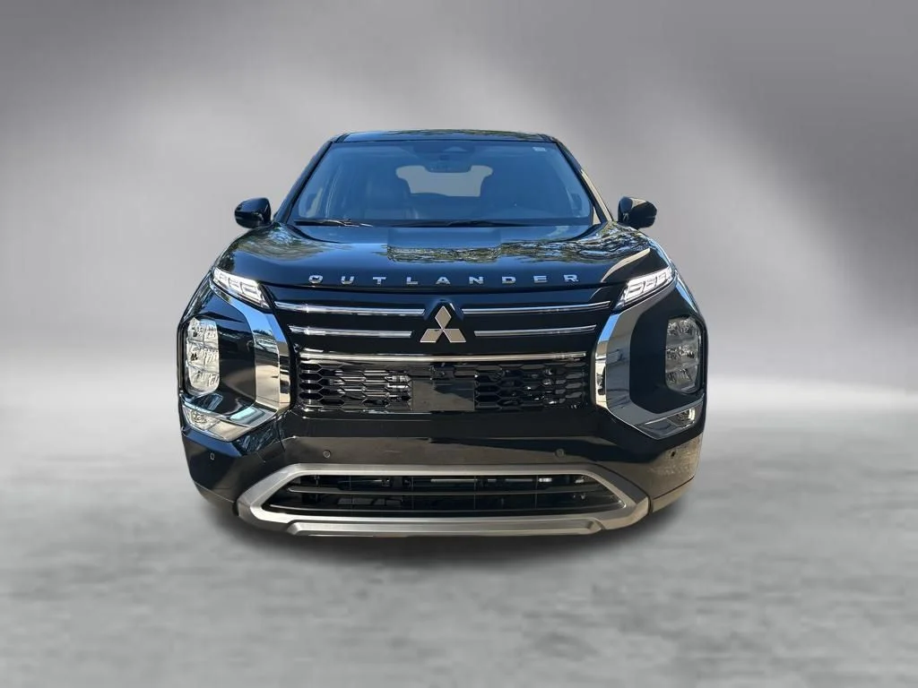 New 2026 Black Mitsubishi SE image 13