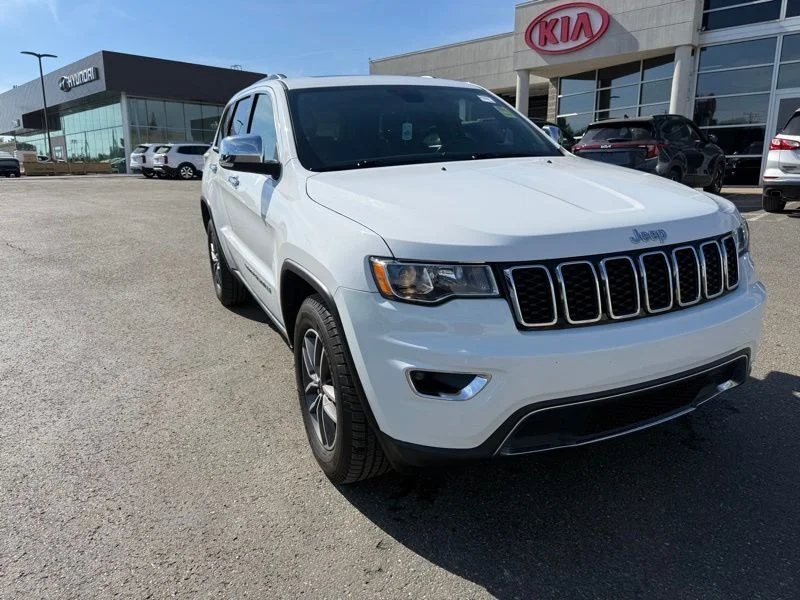 Used 2020 White Jeep Limited image 3