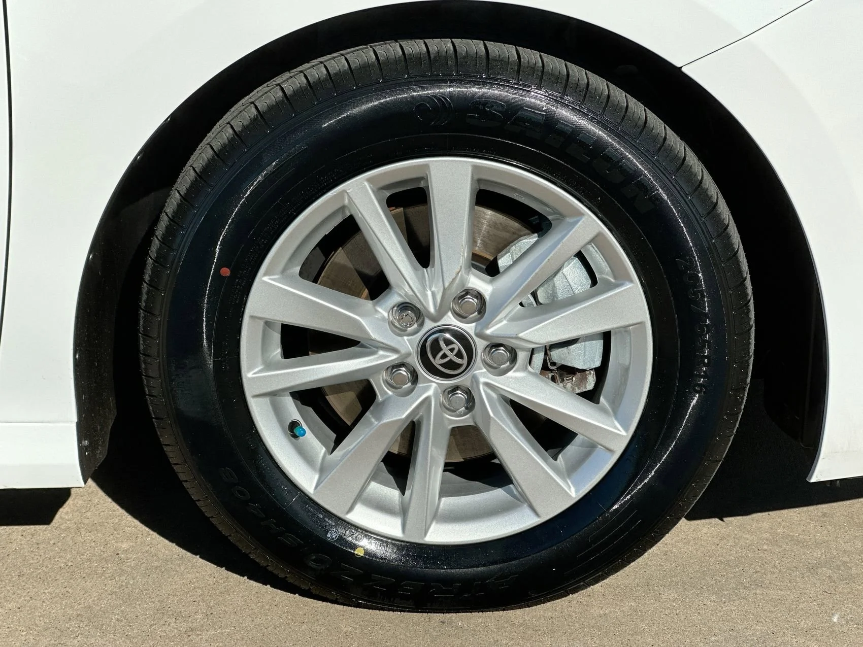Used 2025 Ice Toyota LE image 10