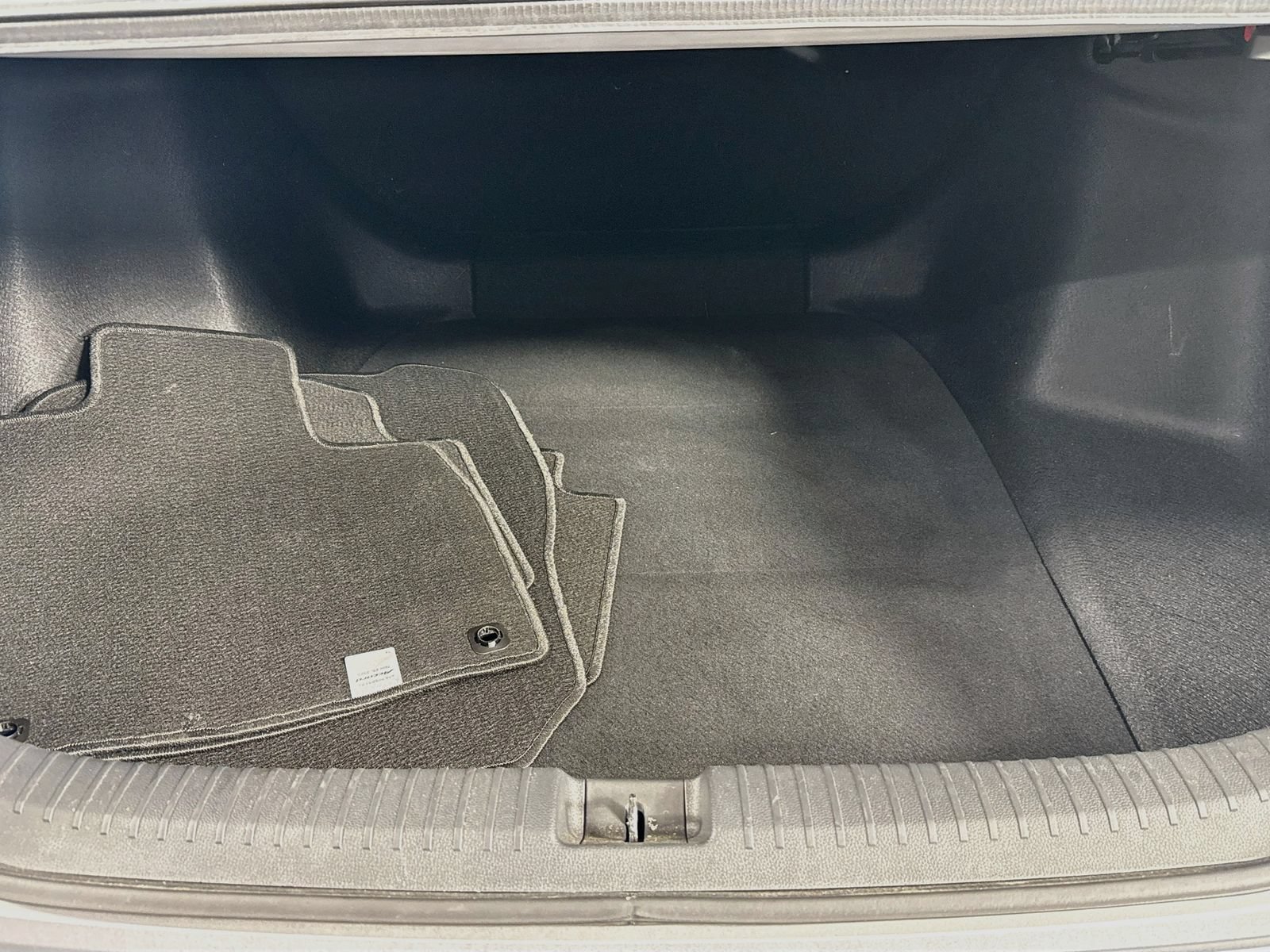 2024 Honda Accord LX - Photo 38