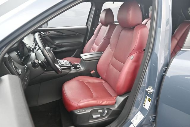 Used 2023 Gray Metallic Mazda Carbon Edition image 9