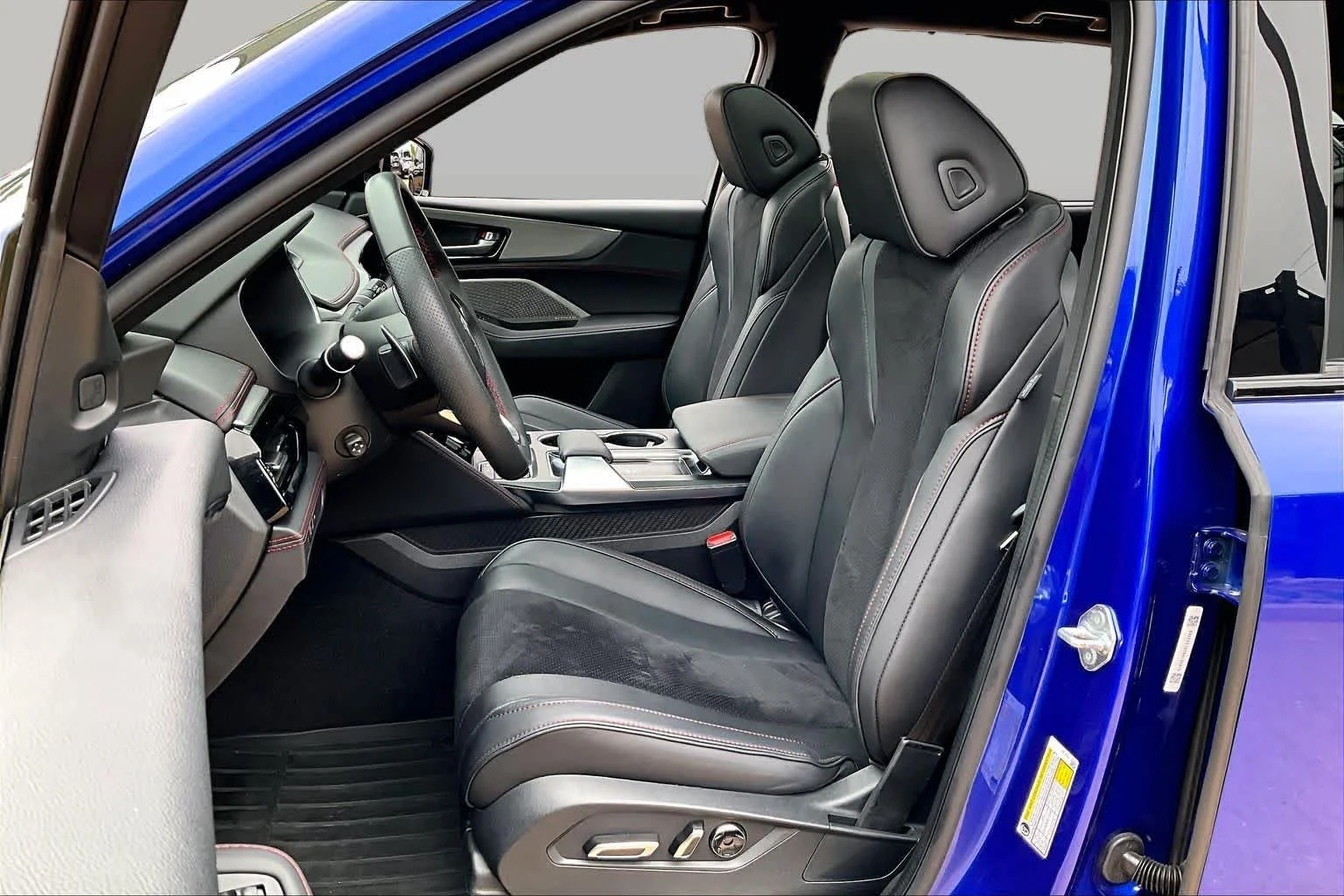 Used 2024 Apex Blue Pearl Acura w/A-Spec Package image 8