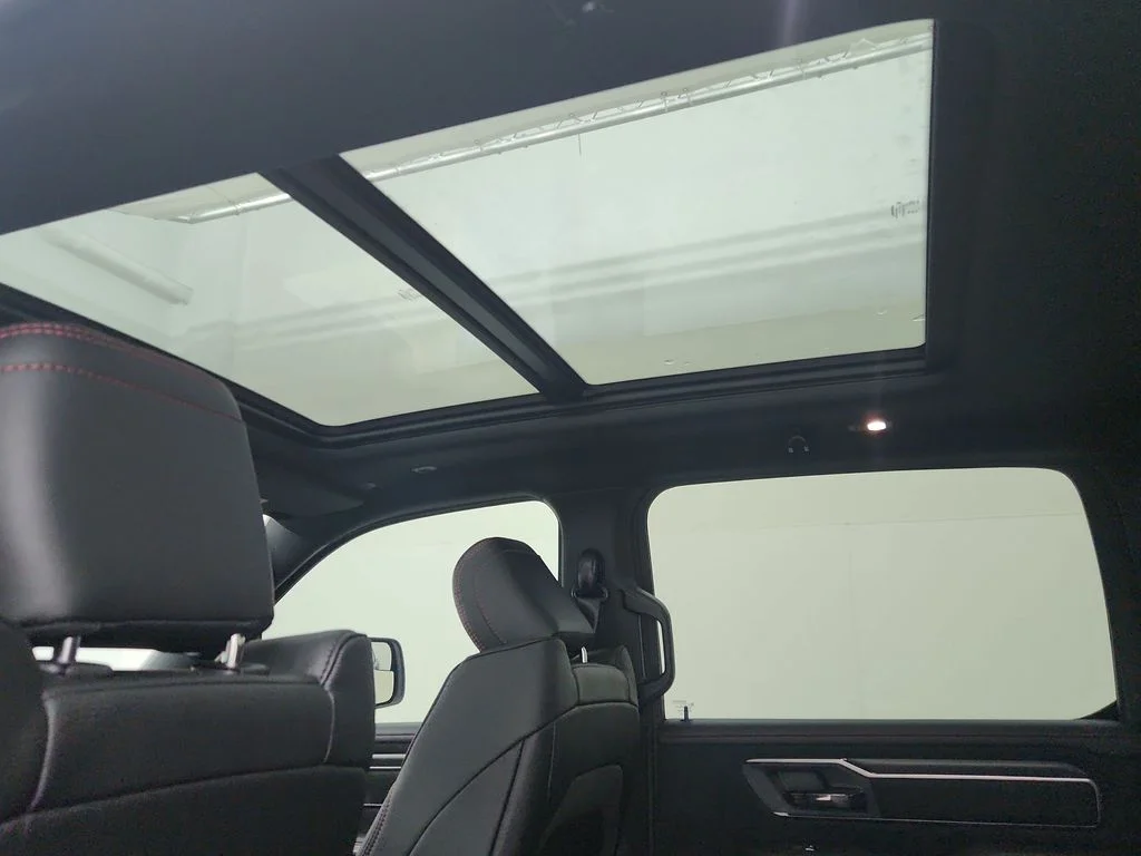 New 2026 Diamond Black Crystal Pearl-Coat Exterior Paint RAM RHO image 31