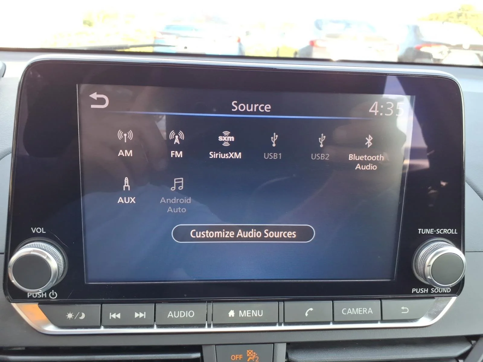 Used 2022 Super Black Nissan 2.5 SR image 5