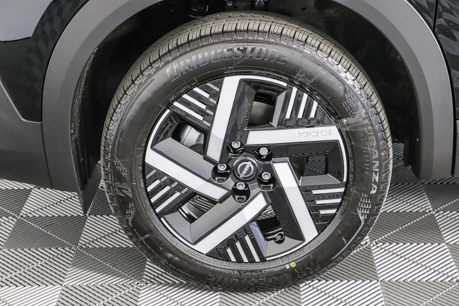 New 2026 Super Black Nissan SV image 11