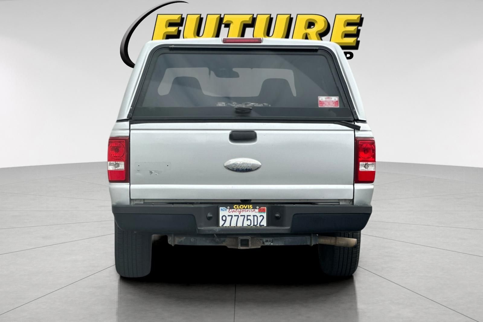 Used 2009 Silver Ford  image 4