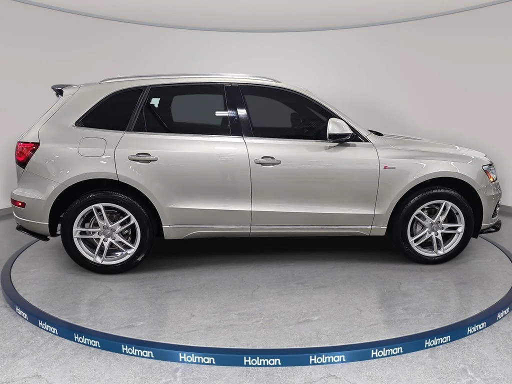 Used 2016 Silver Audi 2.0T Premium Plus image 5