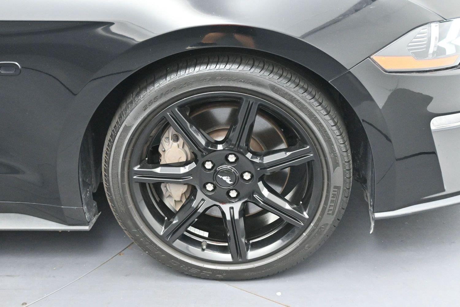 Used 2020 Shadow Black Ford GT image 29