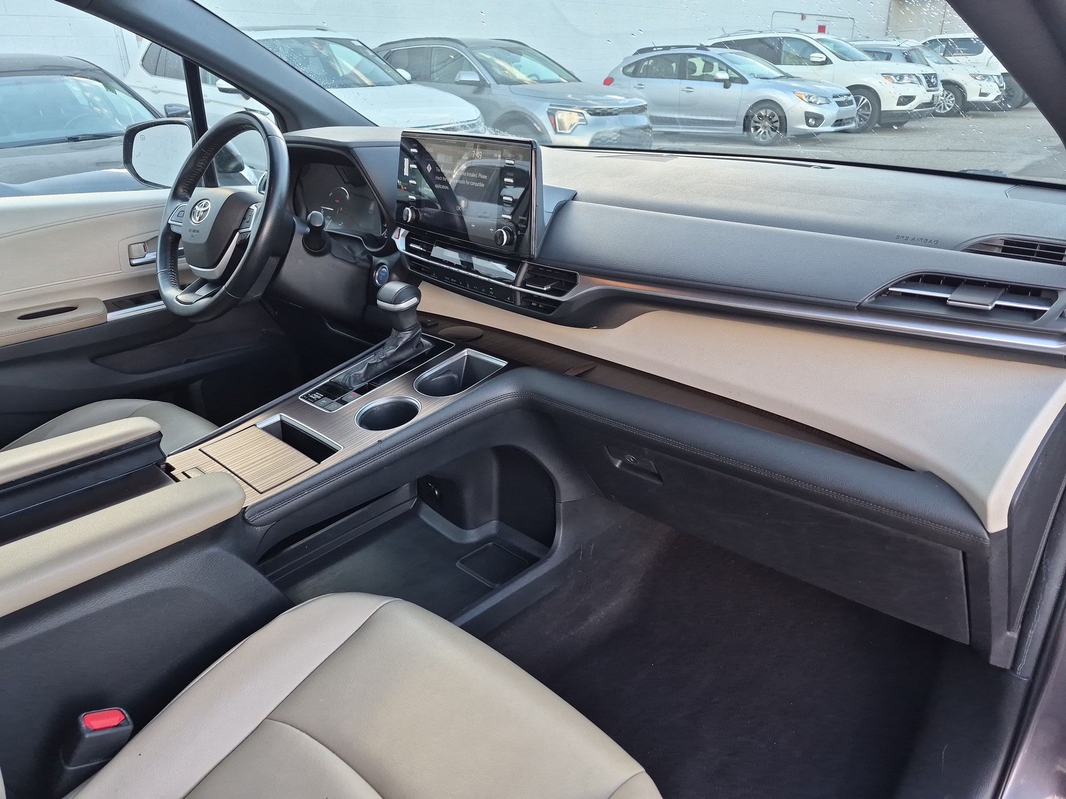 Used 2021 Predawn Gray Mica Toyota XLE image 28