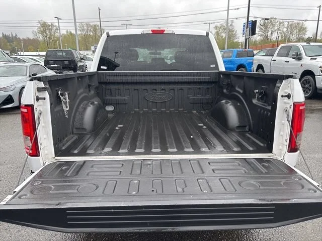 Used 2017 Oxford White Ford XLT image 15