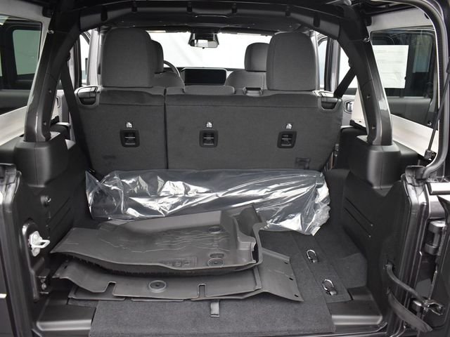 2026 Jeep Wrangler 4-Door Willys - Photo 7