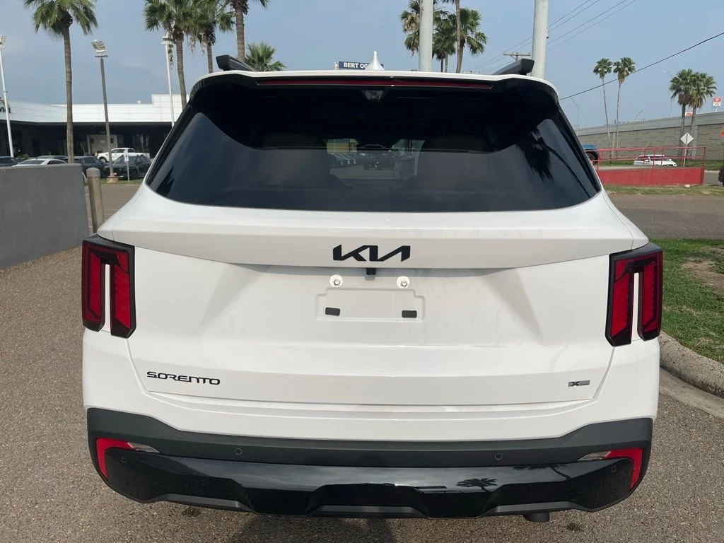 New 2026 White Kia X-Line SX image 6