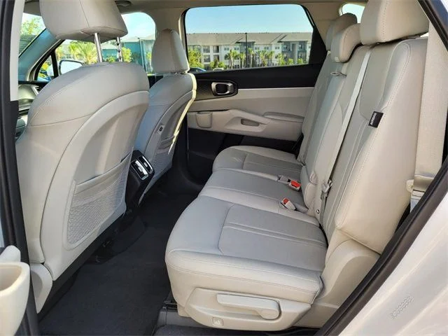2025 Kia Sorento S - Photo 7