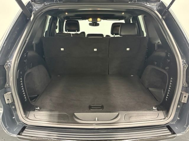 Used 2018 Black Jeep Altitude image 9