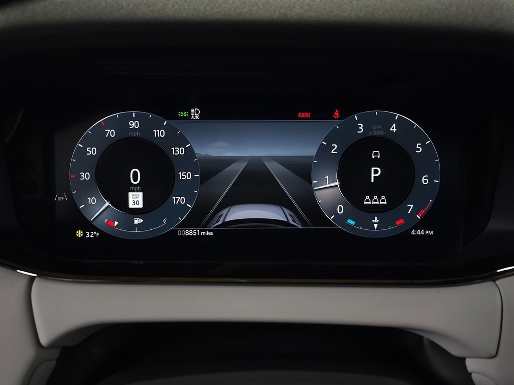 2026 LAND ROVER RANGE ROVER EVOQUE - Image 24