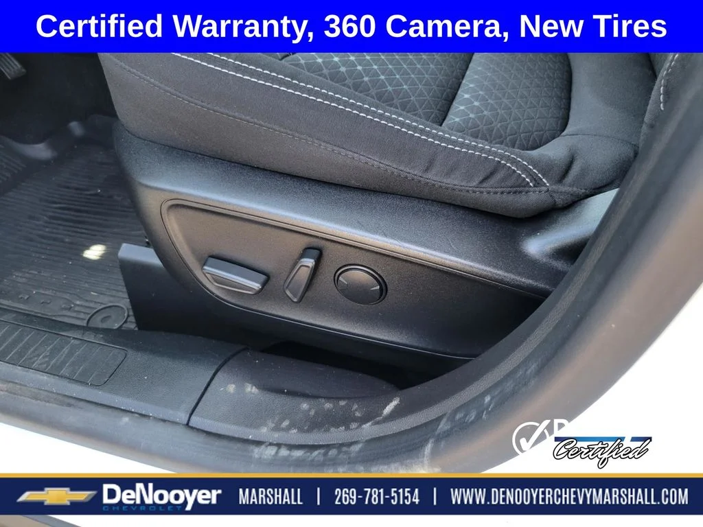 Used 2023 White Ford Active image 9