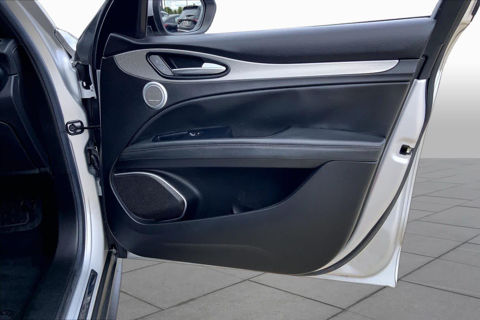 Used 2018 Silverstone Gray Metallic Alfa Romeo Ti Sport image 23