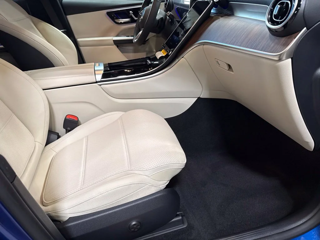 New 2027 Starling Blue Metallic Mercedes-Benz GLC 300 image 19