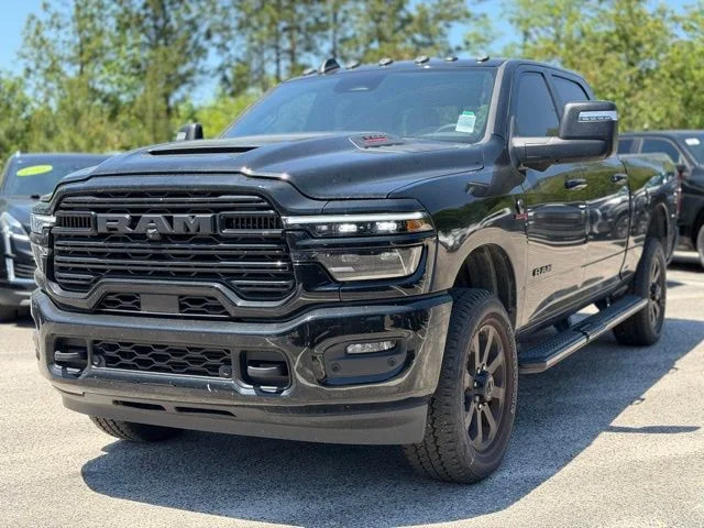2025 RAM 3500 Laramie - Photo 3