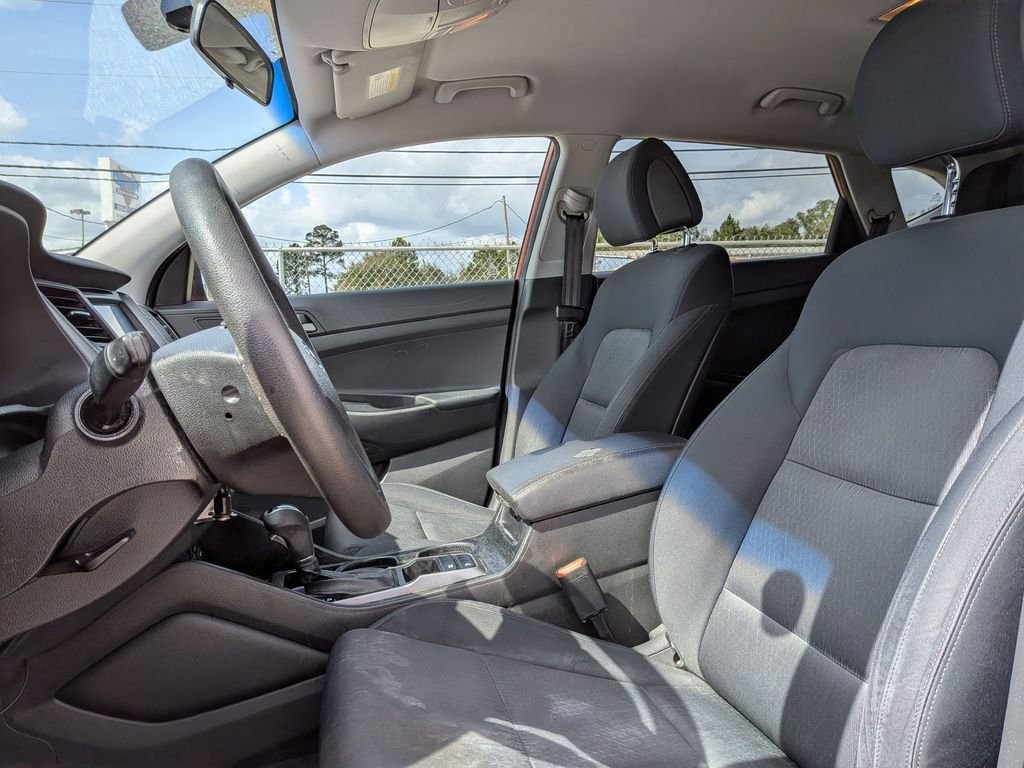 Used 2016 Orange Hyundai SE image 15