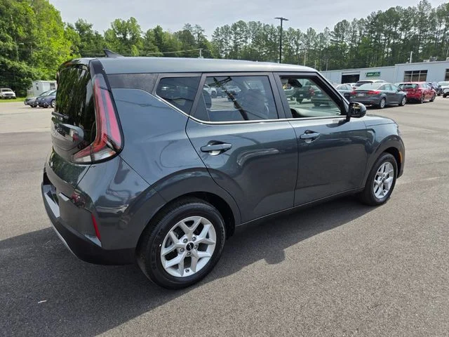 Used 2025 Gray Kia LX image 8