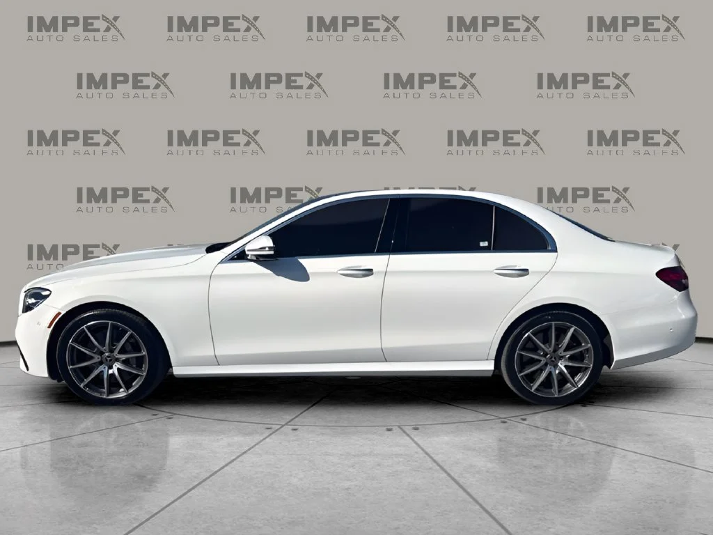 Used 2023  Mercedes-Benz E 450 image 2