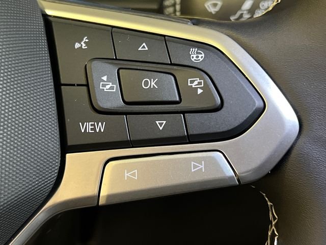 New 2026 Silver Volkswagen 2.0T SE w/Technology image 16