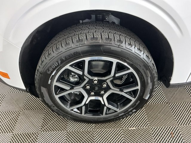 New 2026 White Ford Lariat image 9