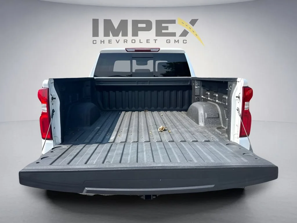 Used 2020 SUMMIT WHITE Chevrolet LTZ image 27