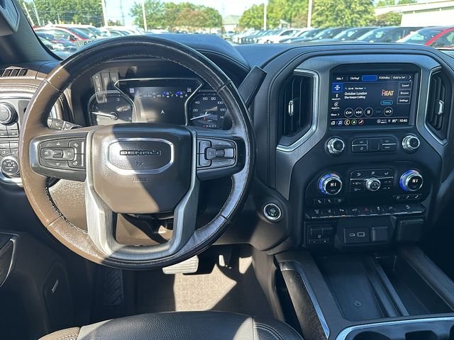 Used 2022 White GMC Denali image 15