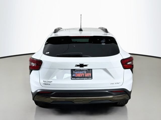 New 2026 Summit White Chevrolet ACTIV image 7
