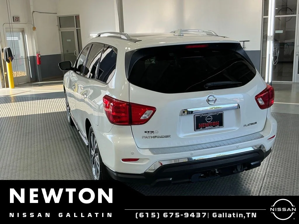 Used 2019 Pearl White Nissan Platinum image 29