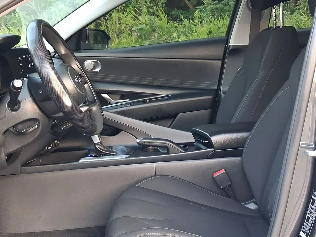 Used 2023 Portofino Gray Hyundai SEL image 14