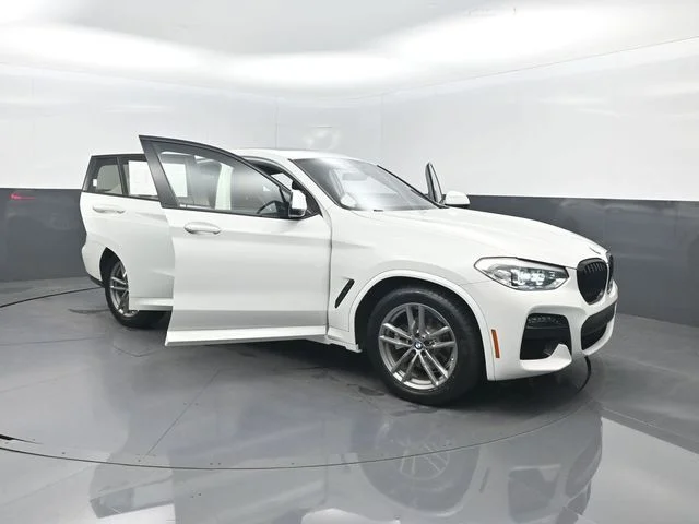 Used 2021 White BMW xDrive30i image 41