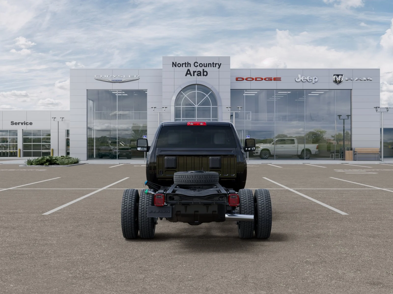 New 2026 Diamond Black Crystal Pearl-Coat Exterior Paint RAM Tradesman image 33