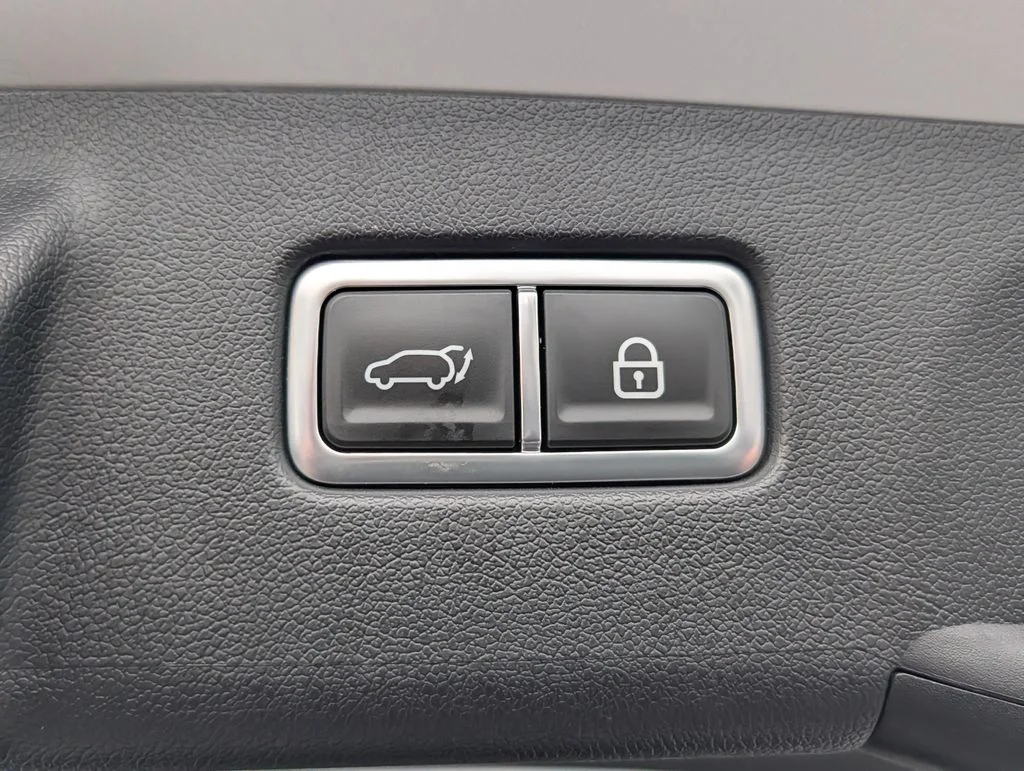 2023 Kia Sorento EX Hybrid - Photo 11
