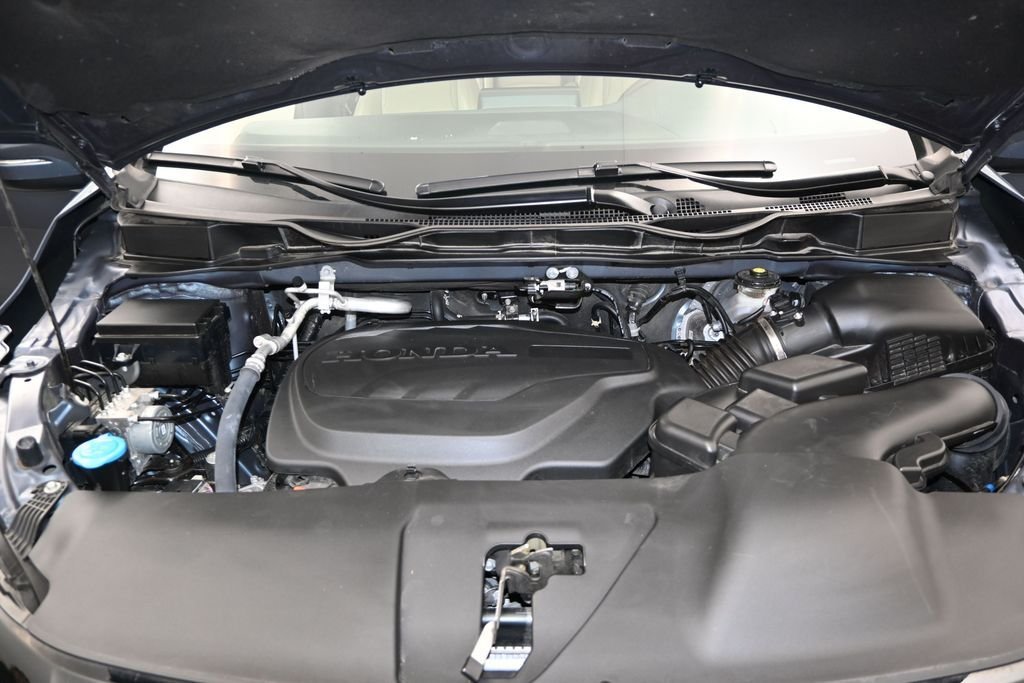 Used 2025  Honda EX-L image 16