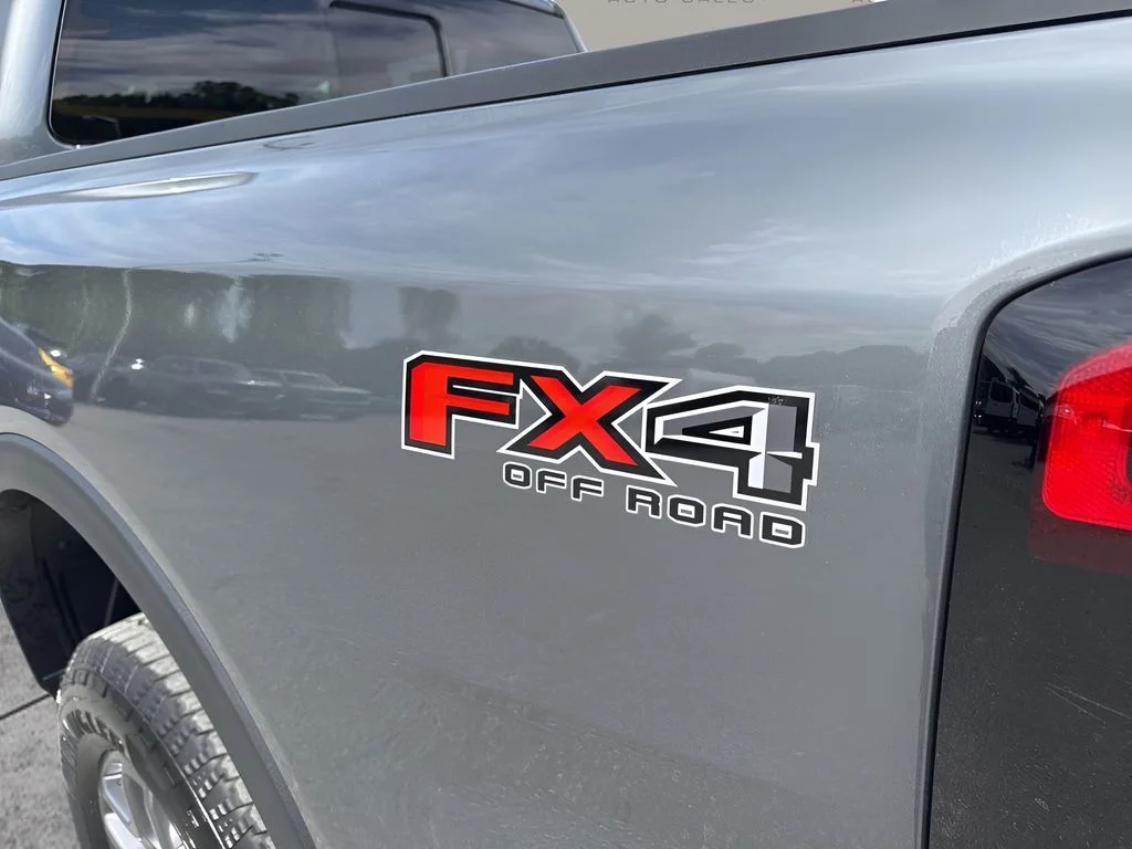 Used 2025 Gray Ford XLT image 32