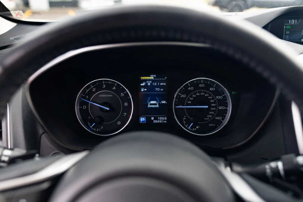 Used 2019 Silver Subaru Limited image 12