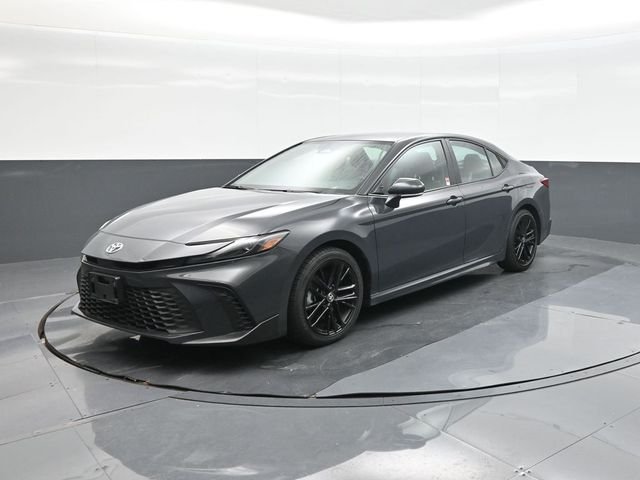 Used 2025  Toyota SE image 34