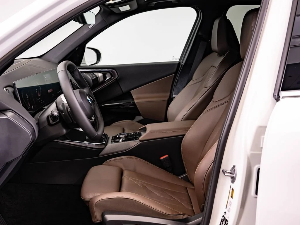 New 2026 Alpine White BMW 30 xDrive image 22