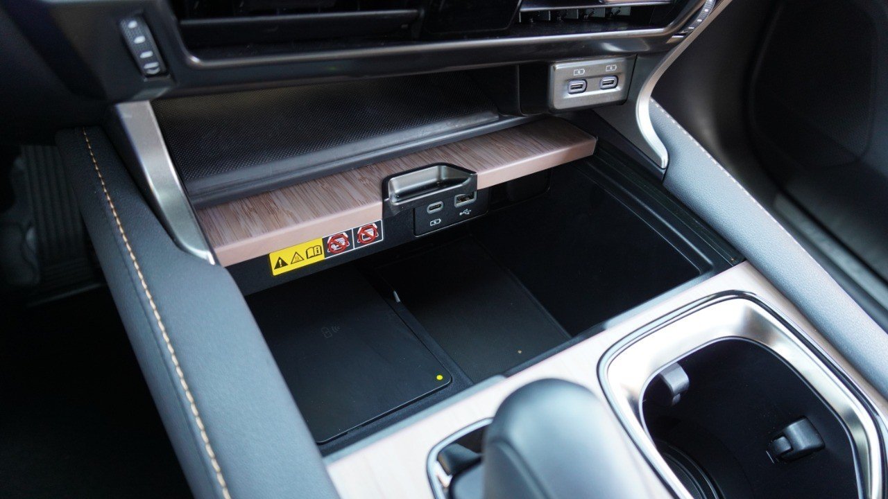 Certified Used 2025 CAVIAR Lexus RX 350 Premium image 19