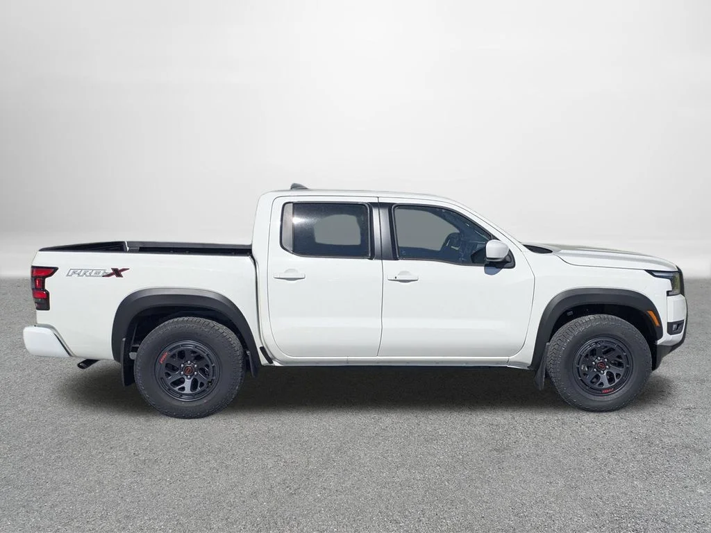 New 2026 White Nissan PRO-X image 2